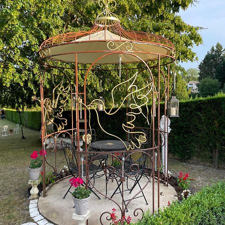 Les Charmes Bed & Breakfast Valencay Bagian luar foto