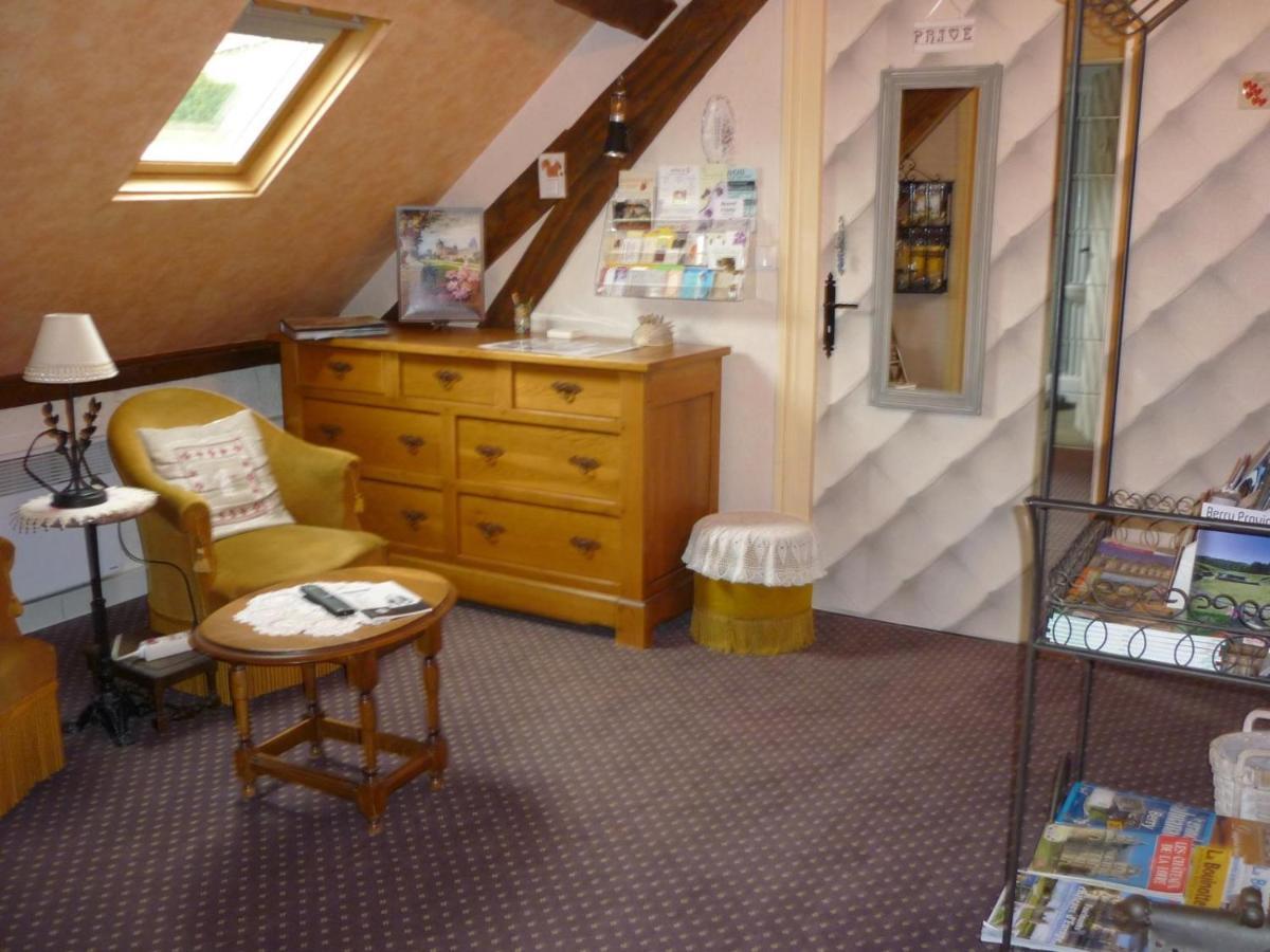 Les Charmes Bed & Breakfast Valencay Bagian luar foto